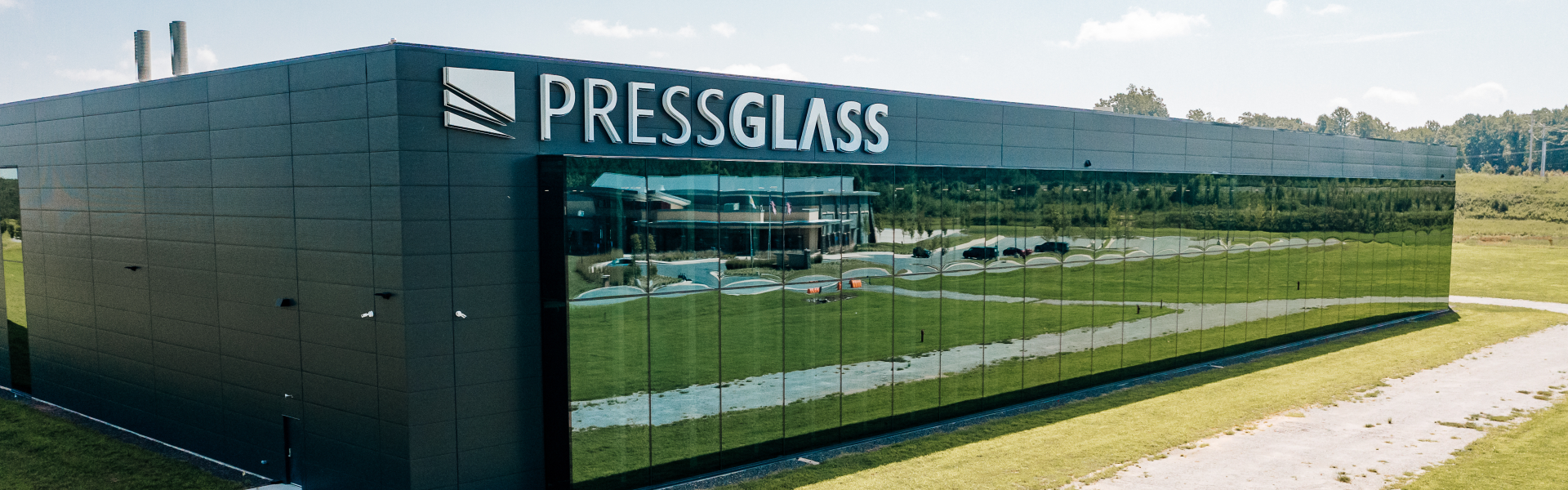 Press Glass Ridgeway Vanull